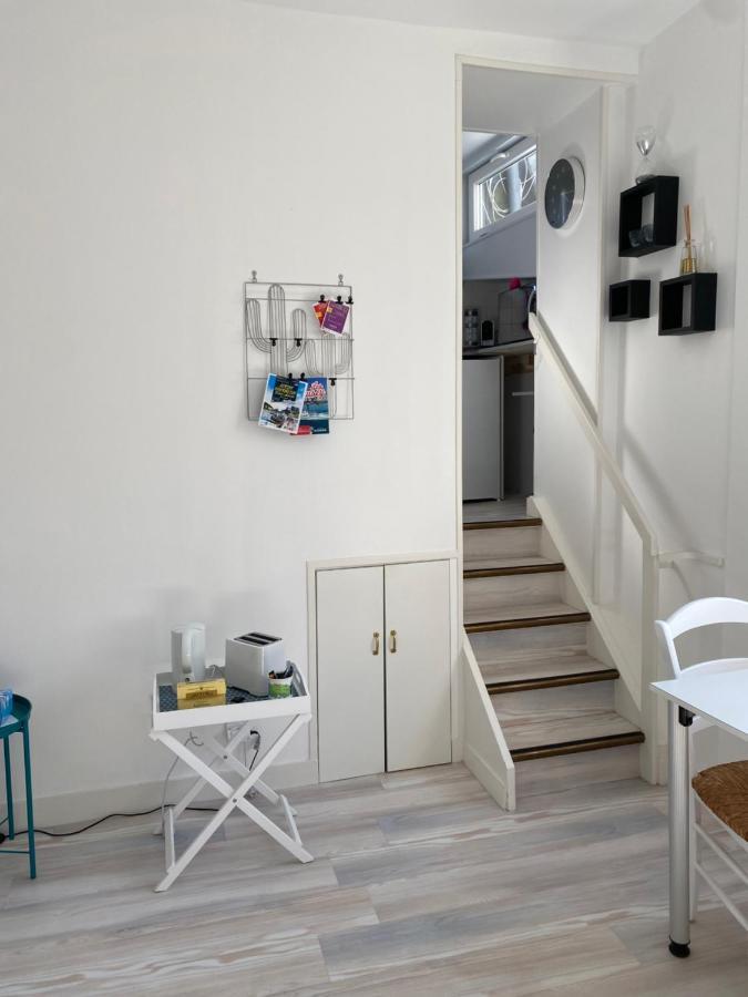 Studio Au Coeur De Granville Buitenkant foto