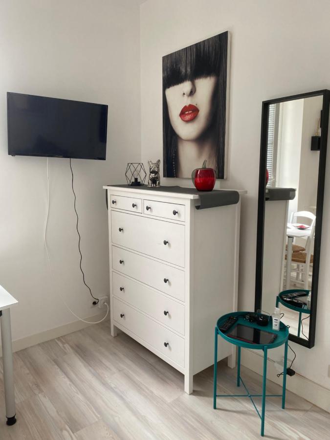 Studio Au Coeur De Granville Buitenkant foto